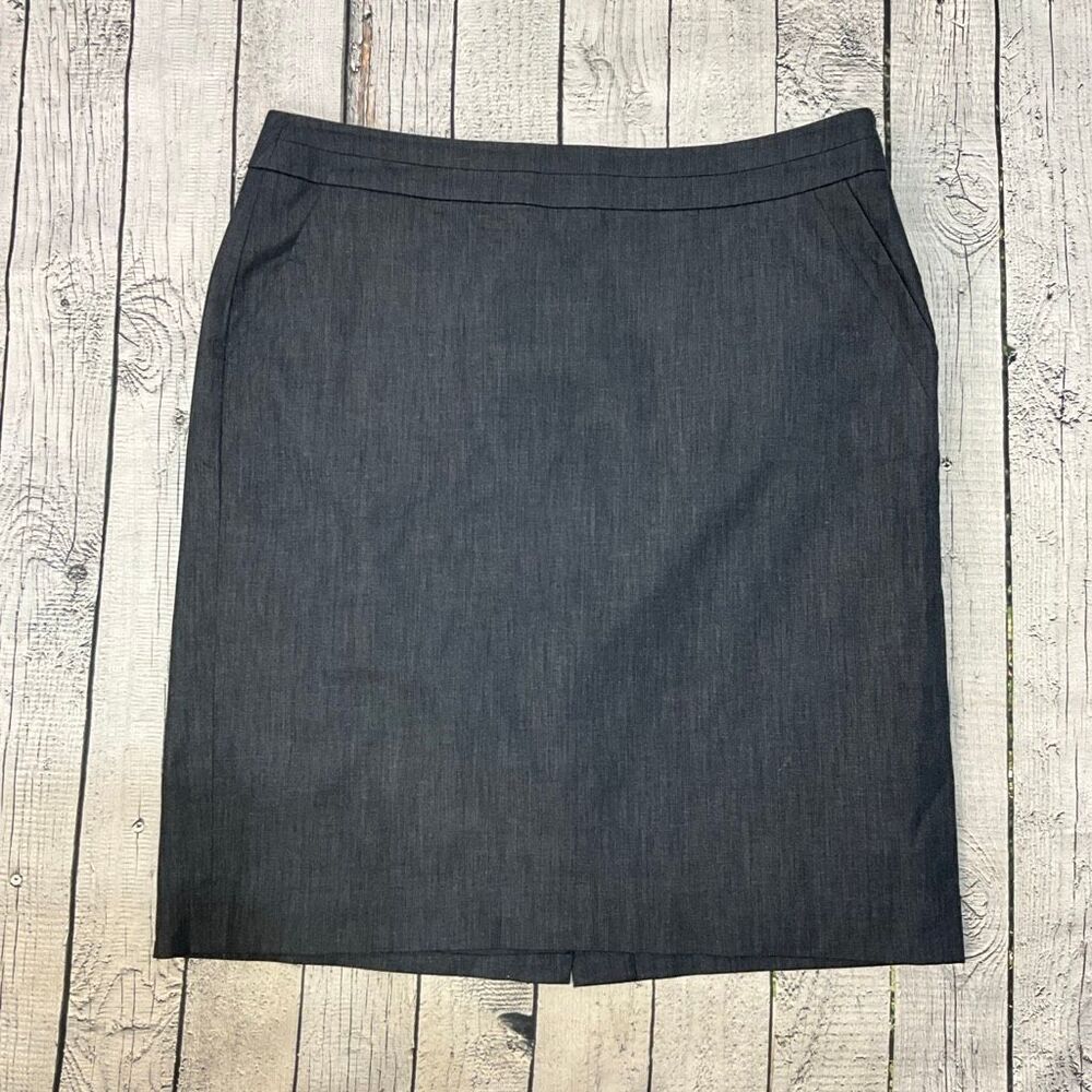 ANN TAYLOR LOFT Pencil Skirt